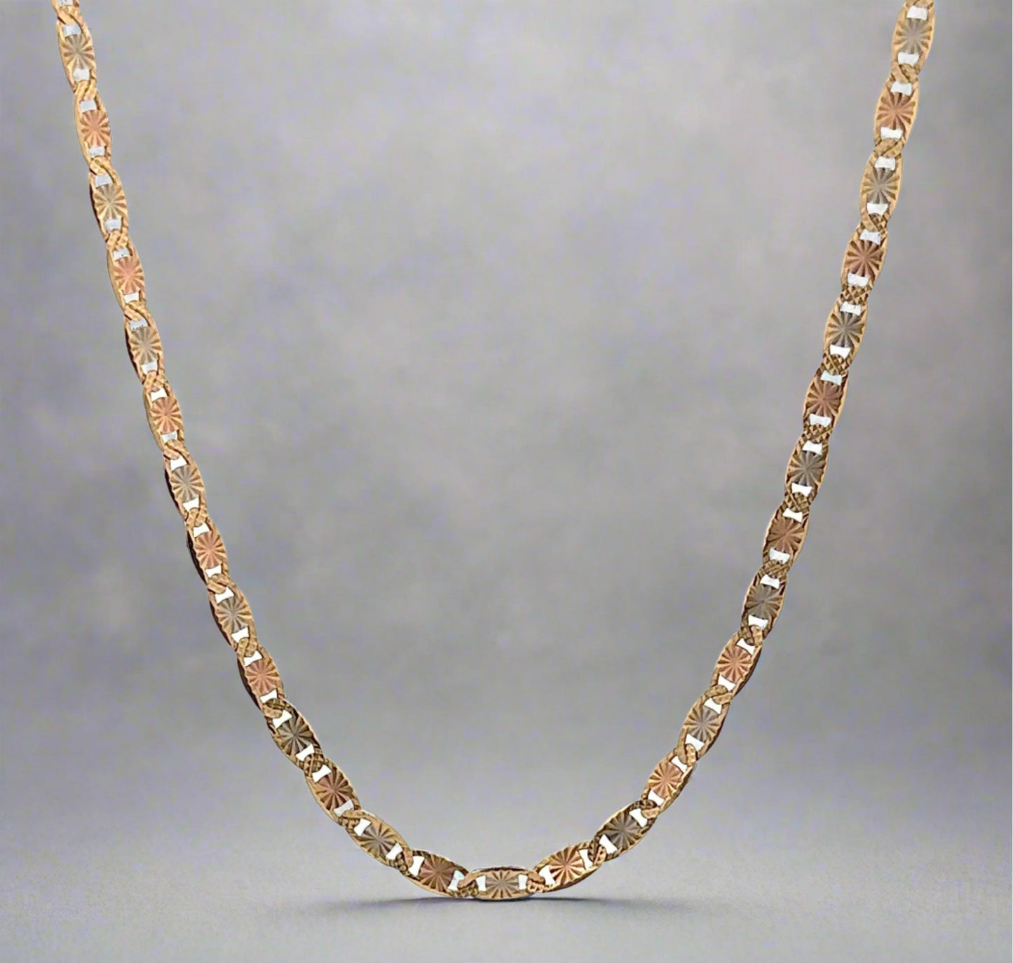 hanging tri-color gold mariner chain