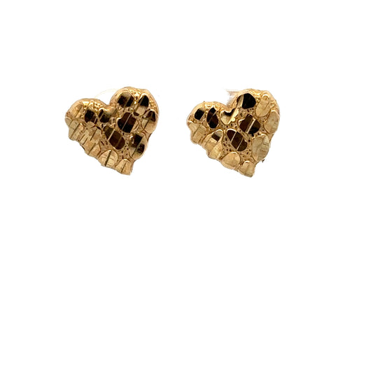 Front of nugget heart earrings in yellow gold