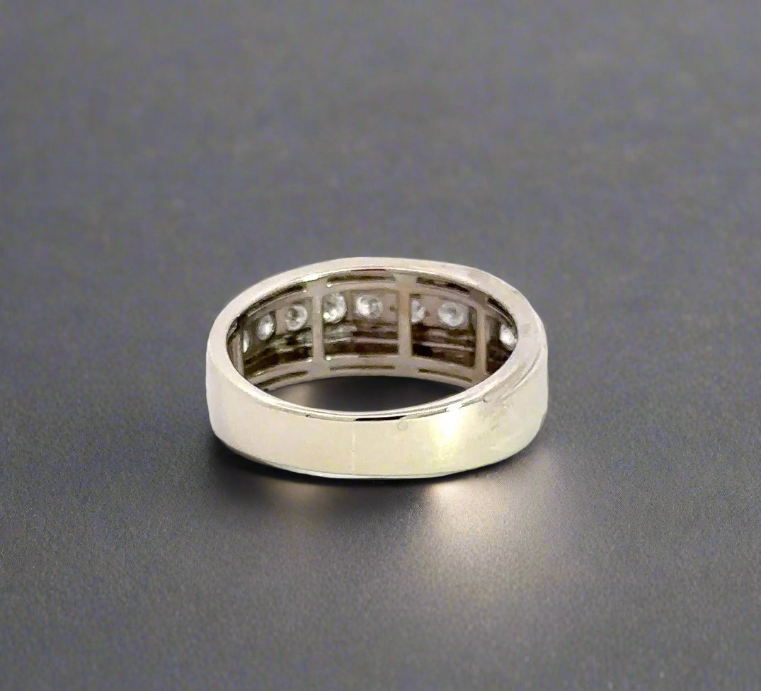 Back of white gold ring