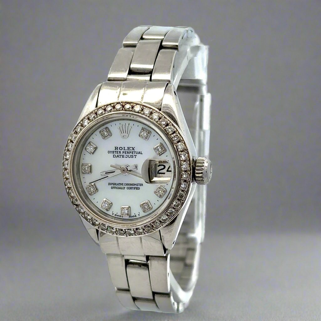 Diagonal view of watch