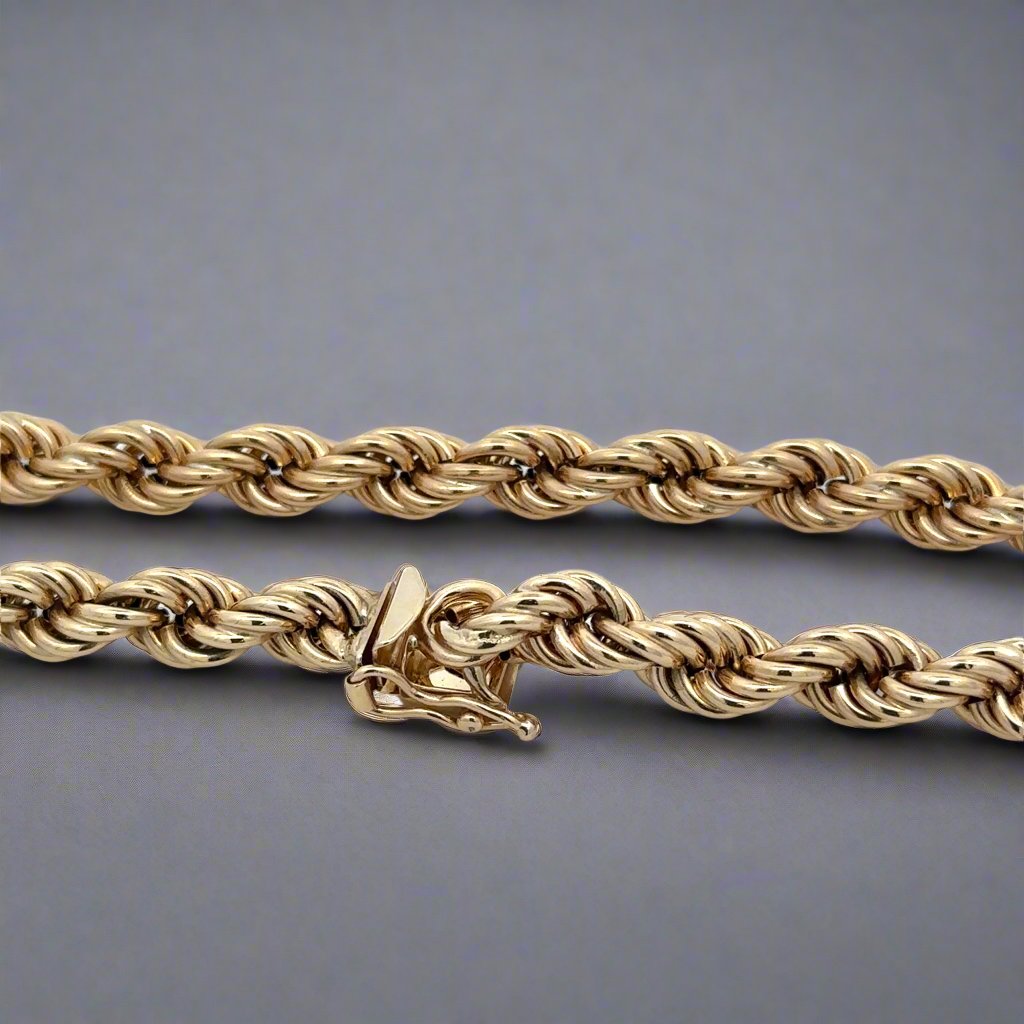 box clasp with safety lock