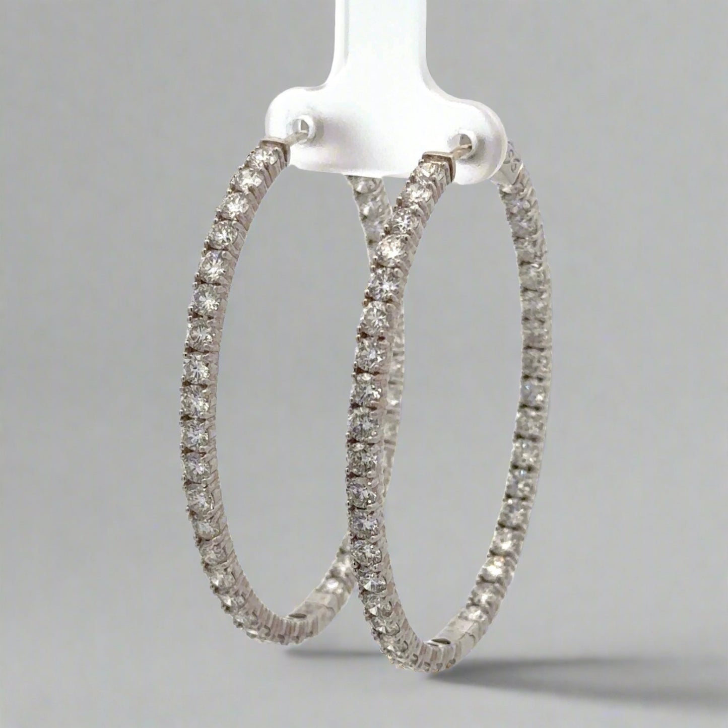 Diagonal view of diamond hoops