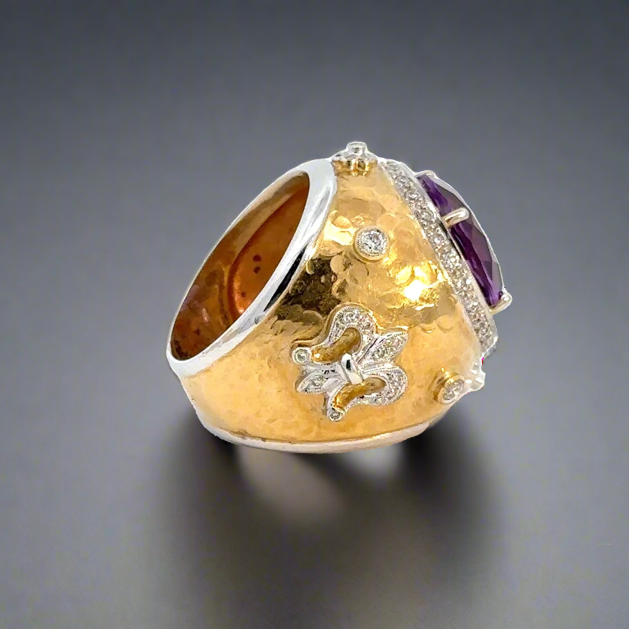The side of the amethyst ring. Some scratches on the band.