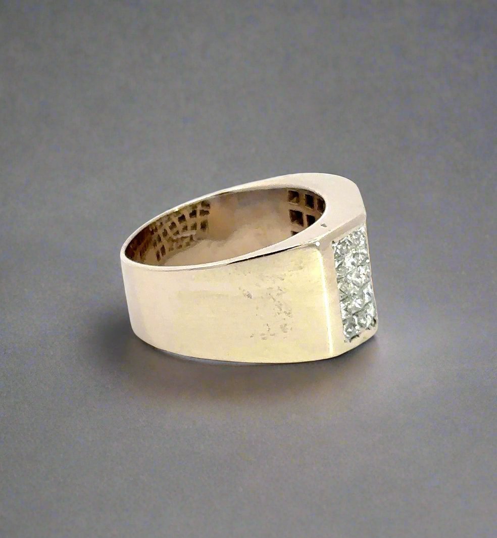 side of white gold ring with scratches on the gold