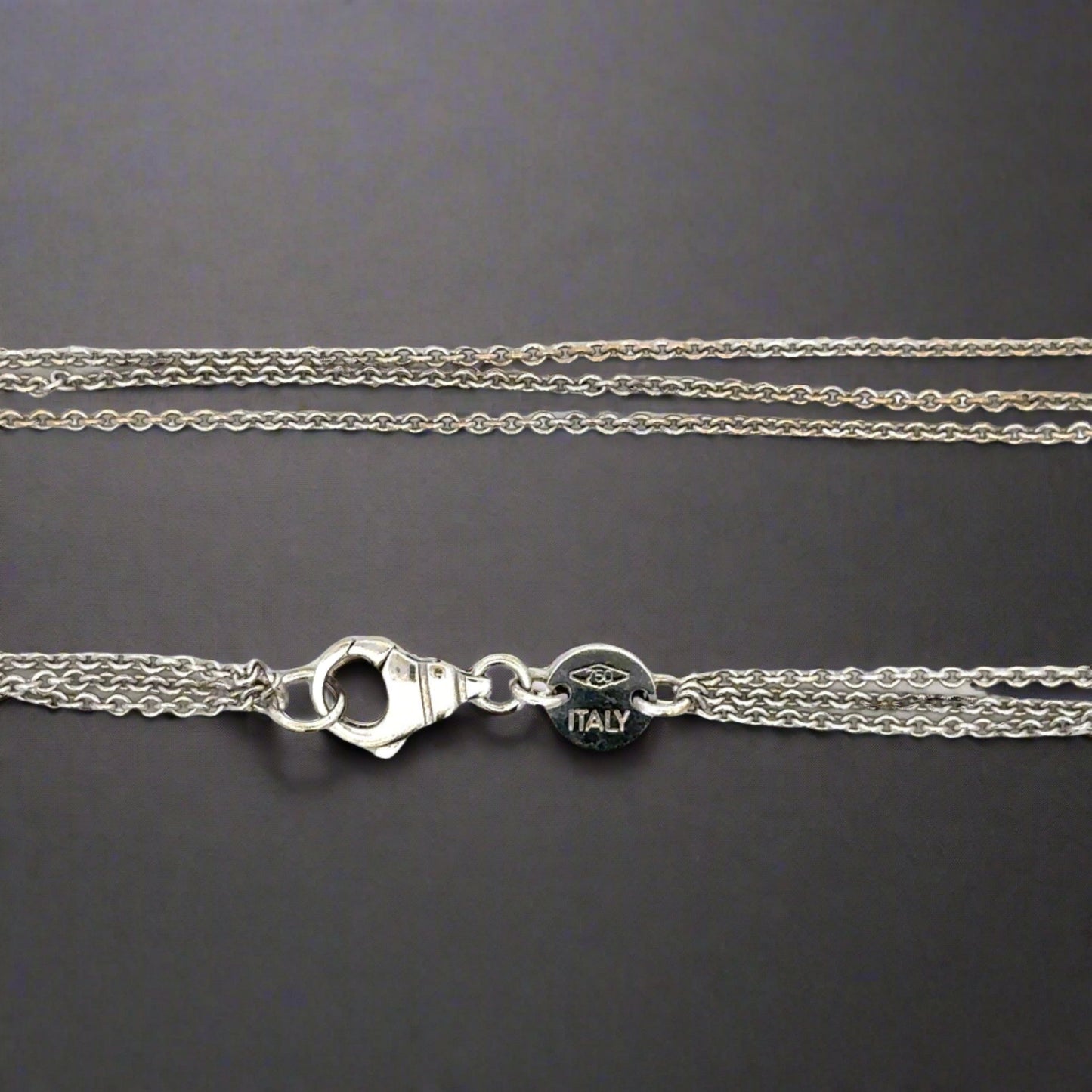 Lobster clasp with 750 stamp