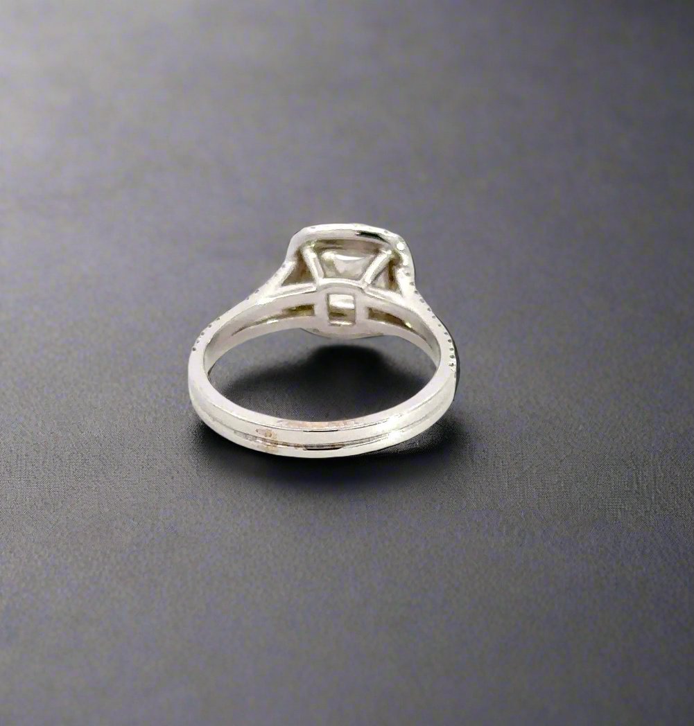bottom of band with marks on the bottom
