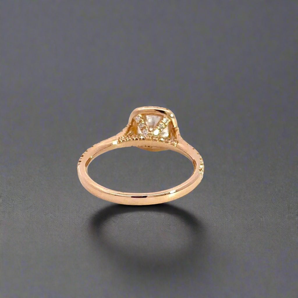 Bottom of ring with hidden halo
