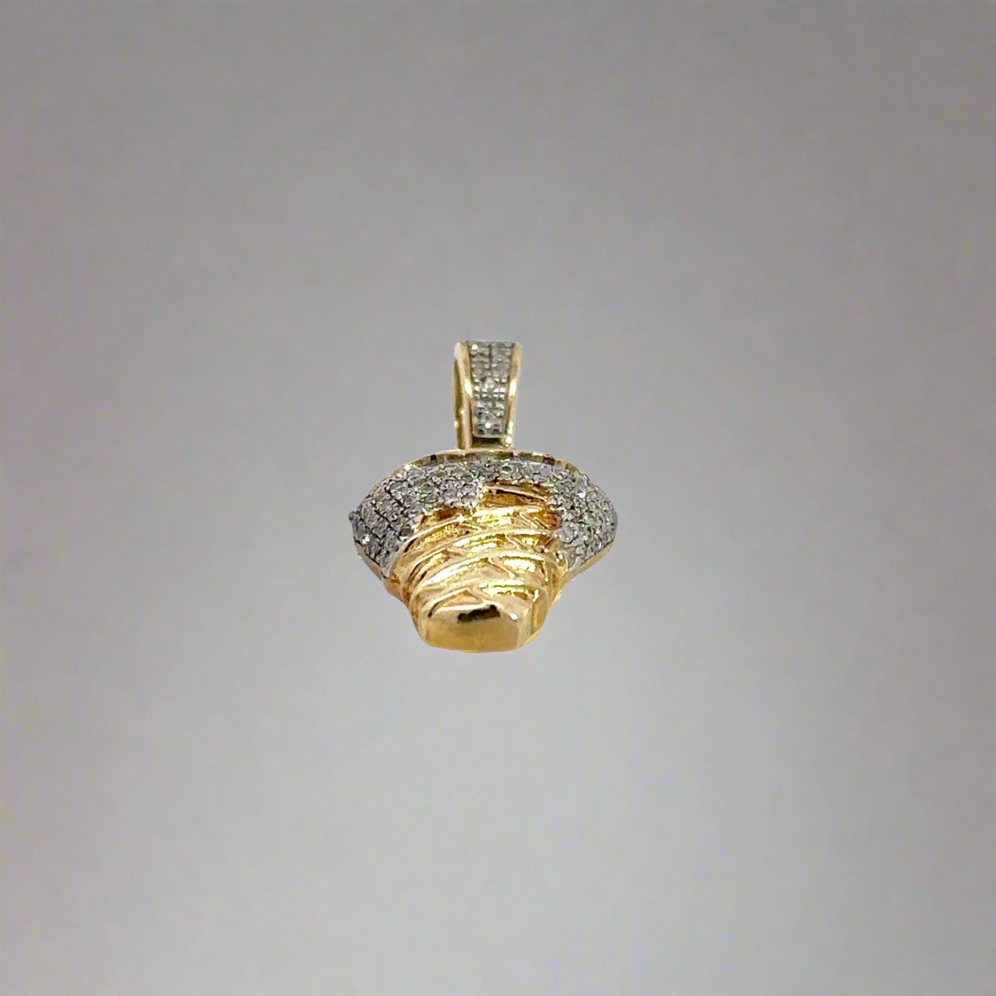 bottom of yellow gold ice cream cone pendant