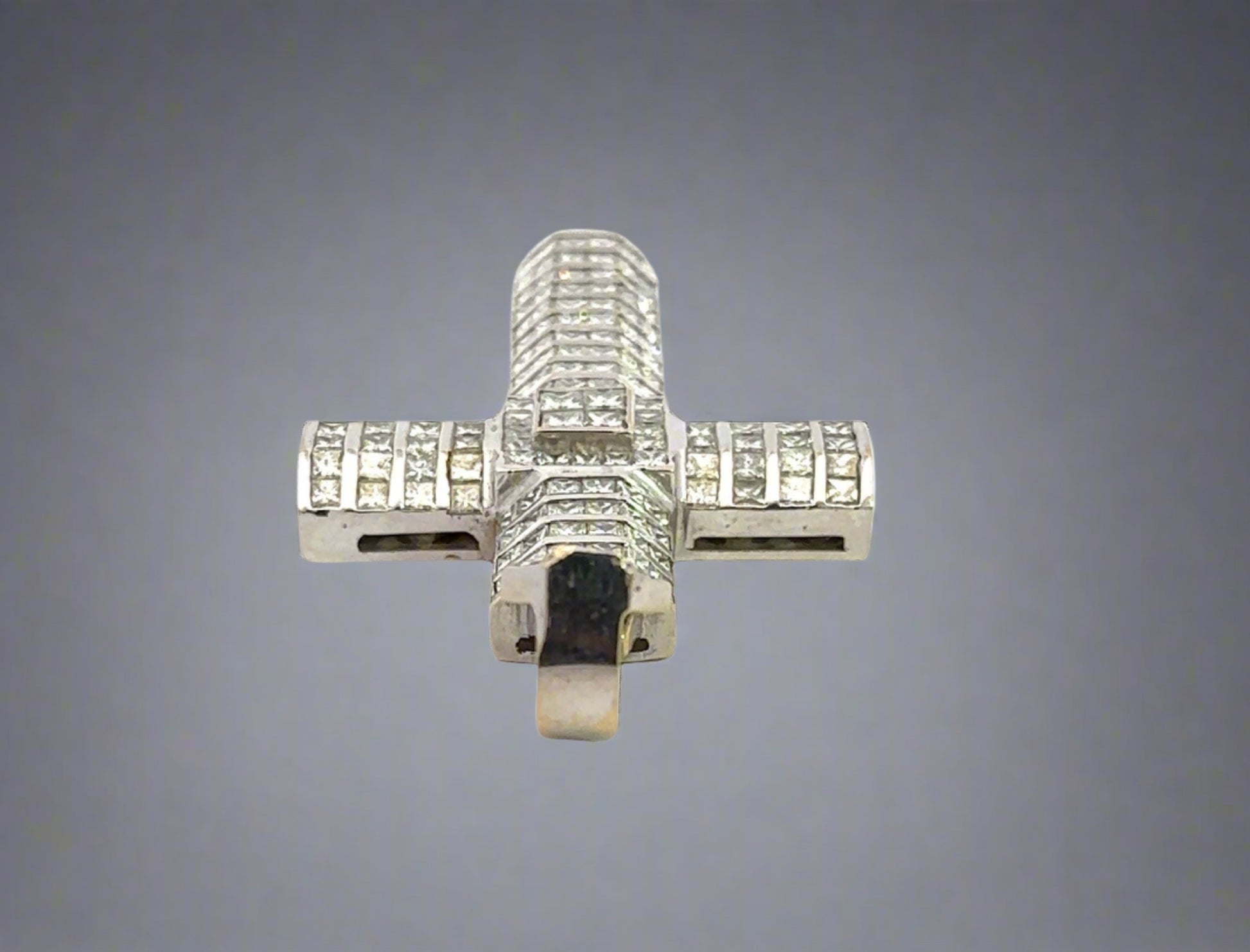 Top of white gold cross pendant