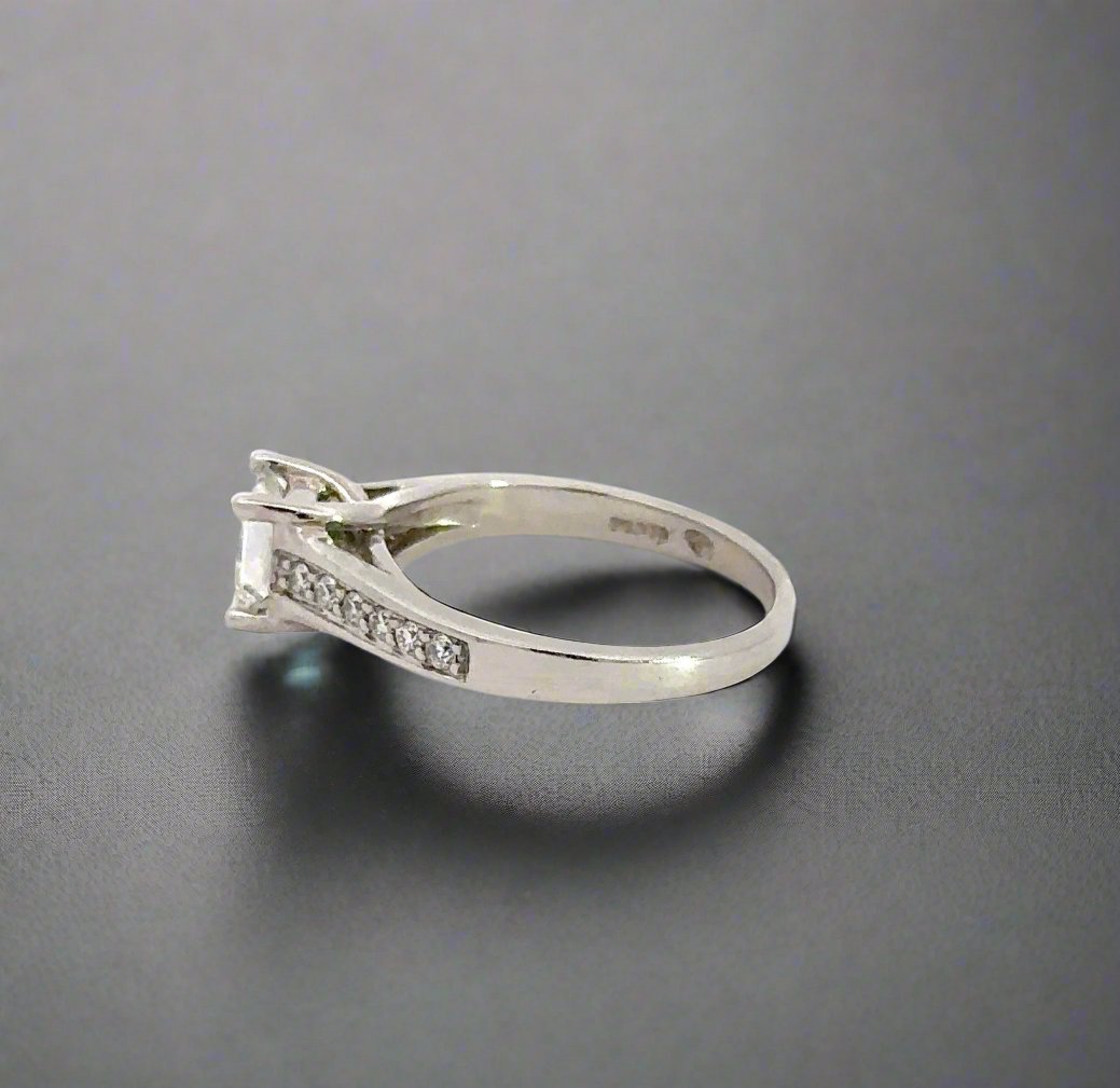 Side of platinum ring