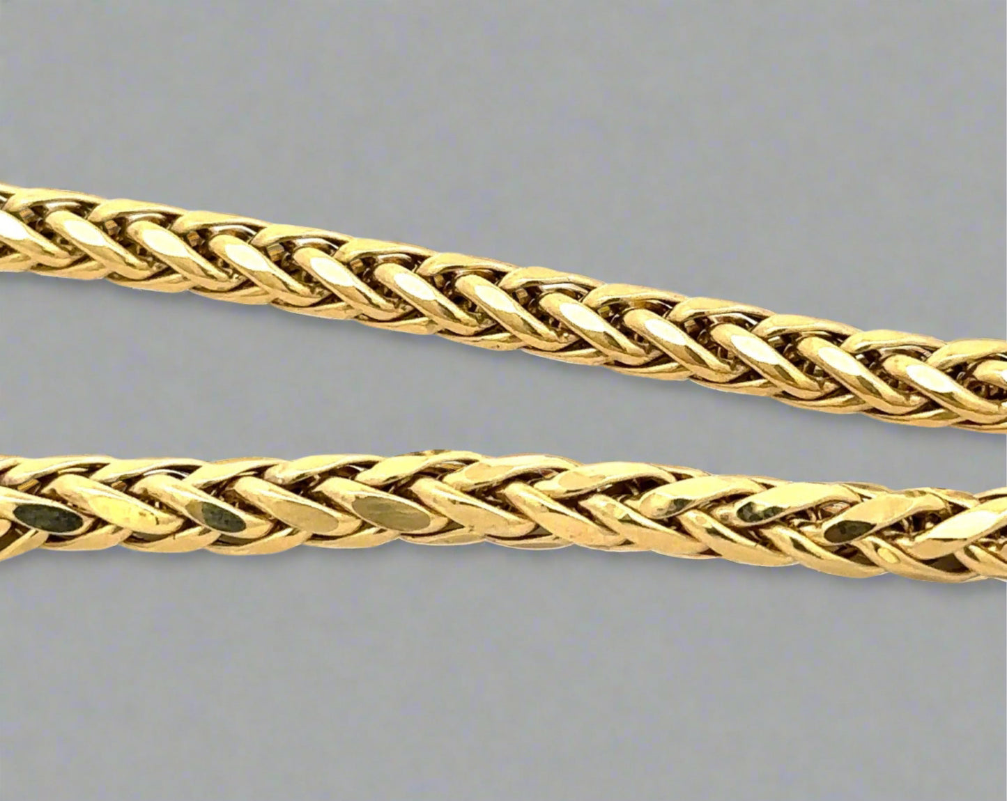 Close up of franco links