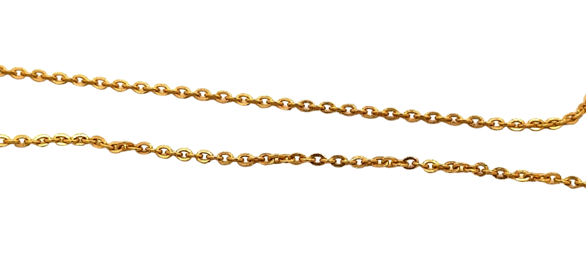 close up of 22k yellow gold link chain