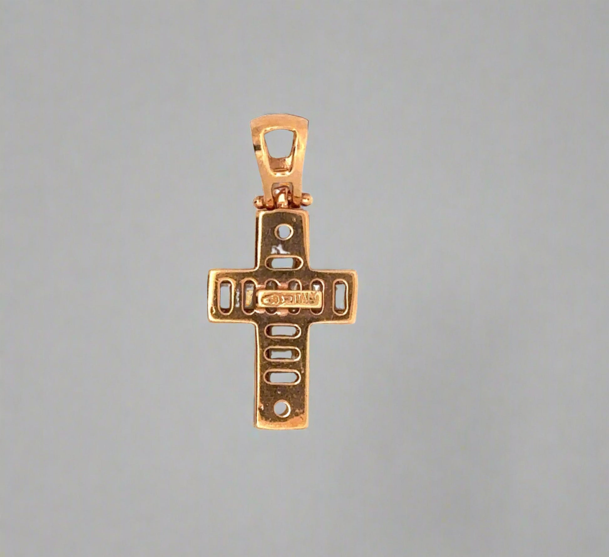 Back of rose gold pendant with 14K Stamp
