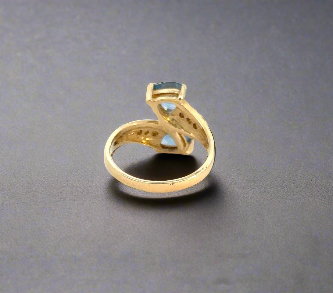 Back of yellow gold ring with scratches on band