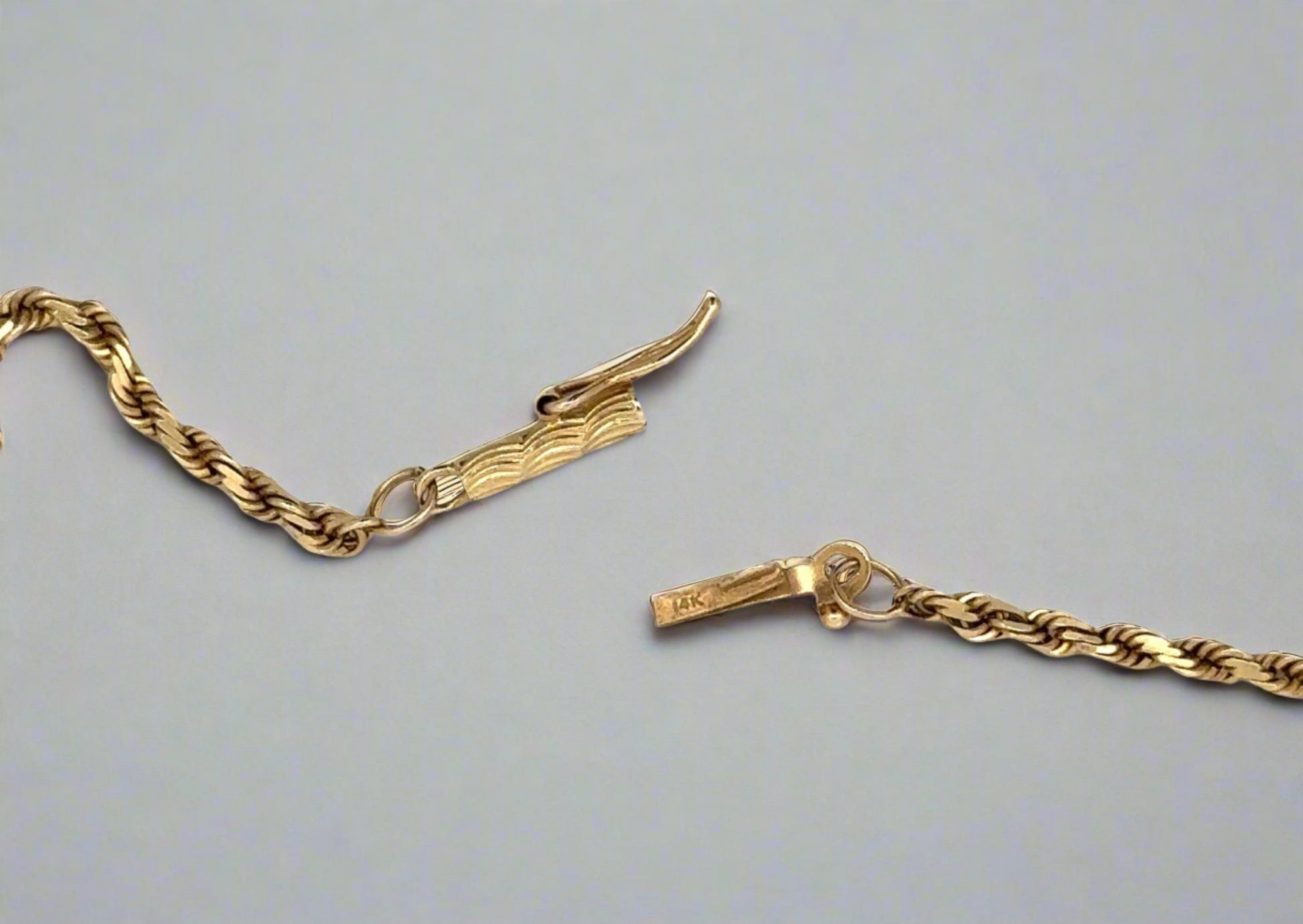 Box clasp with 14K stamp and safety lock