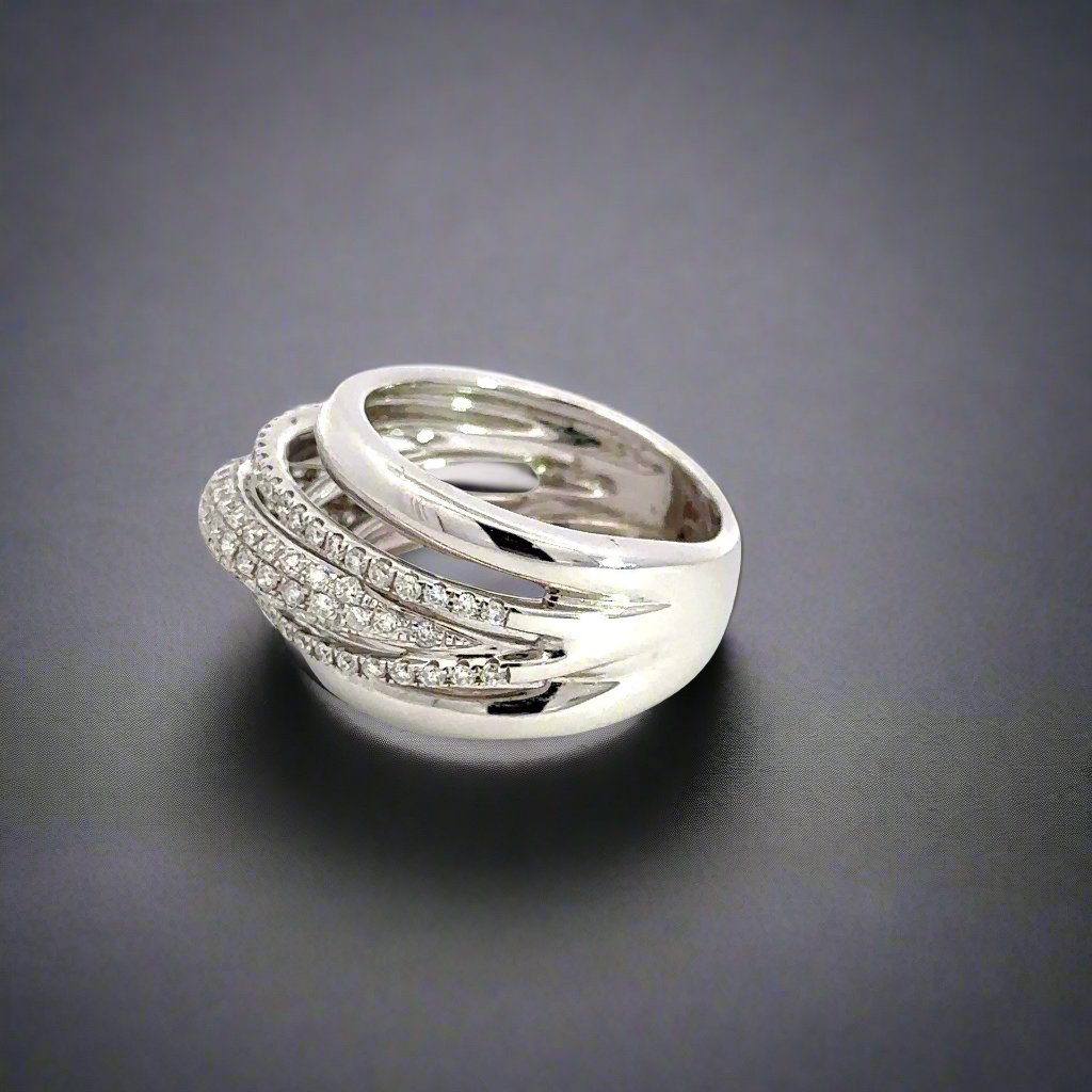 Side of diamond ring