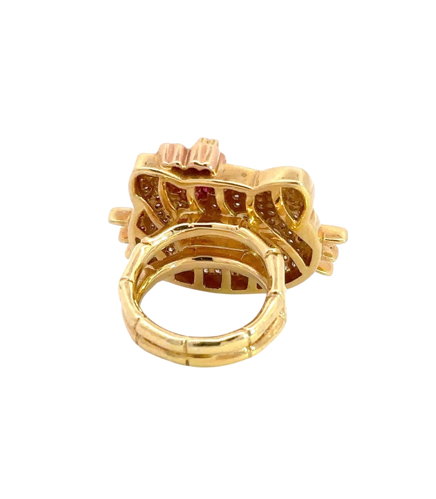 back of yellow gold ring