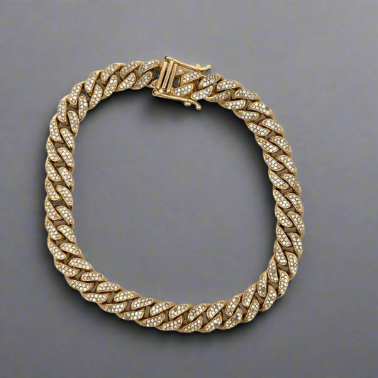 360 video of diamond bracelet