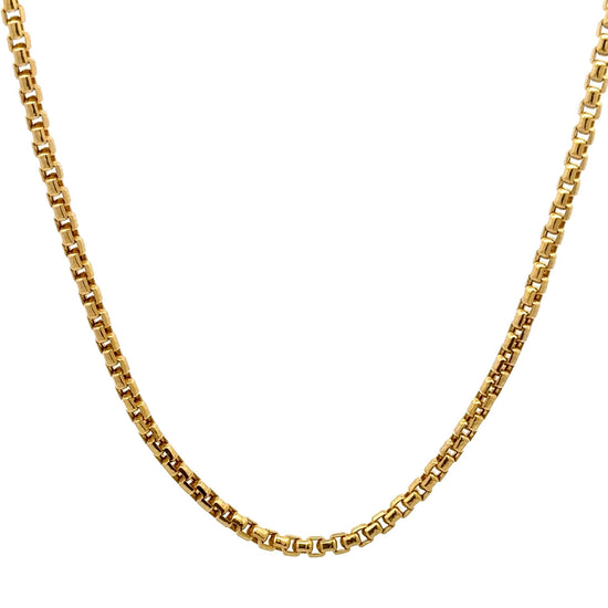 360 video of hanging yellow gold box style chain