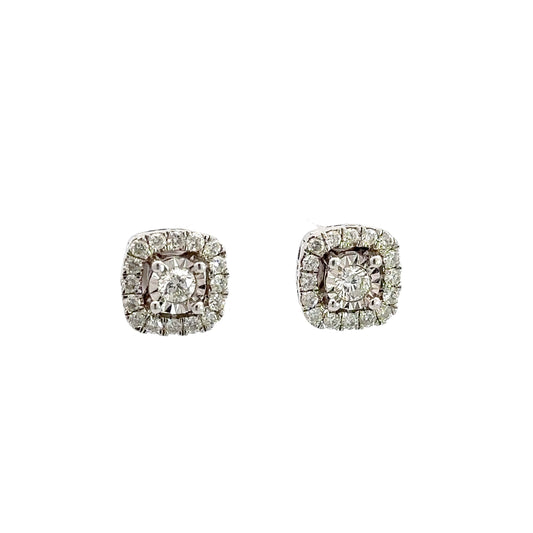 360 video of white gold diamond earrings