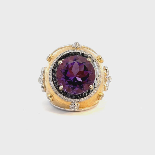 A 360 degree video of the amethyst ring. 