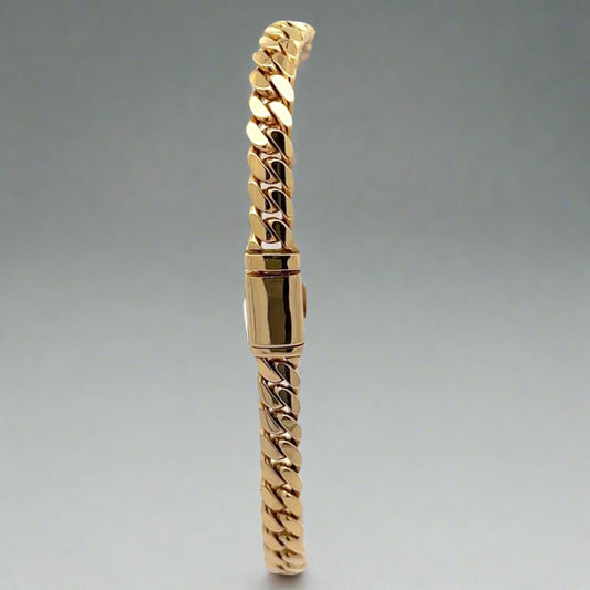 360 video of yellow gold Miami Cuban Link bracelet