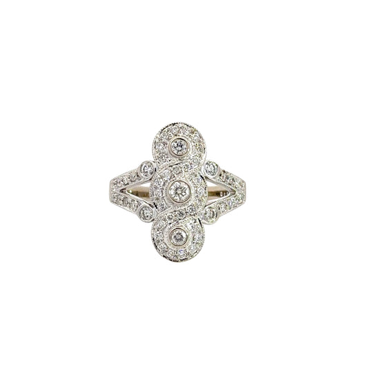 360 video of white gold diamond antique-style ring