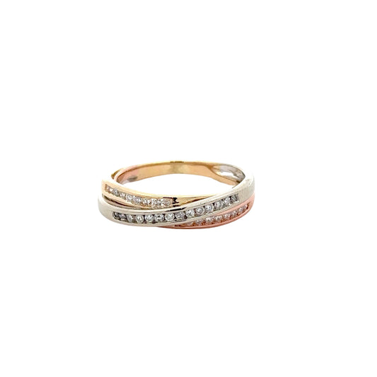 360 video of tri-color gold diamond band ring