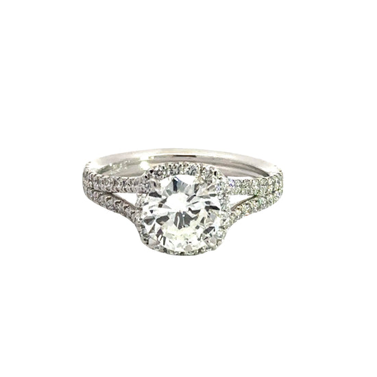 360 video of platinum 1.42 carat diamond ring with small round diamonds around center-stone and on band