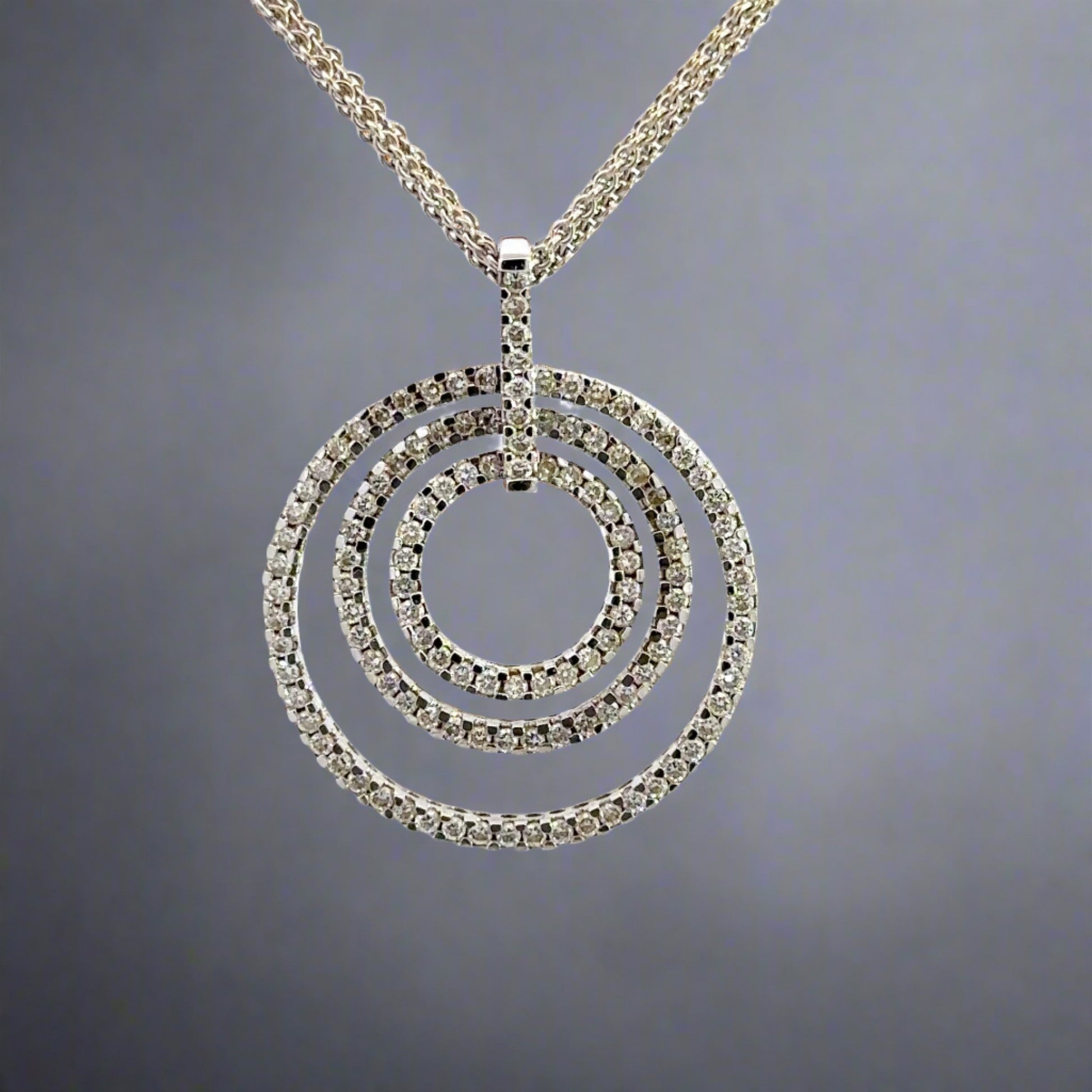 Front of 3 circle diamond necklace