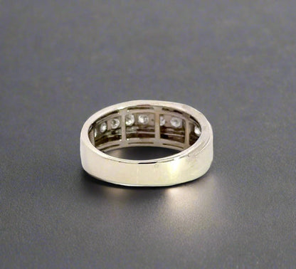 Back of white gold ring