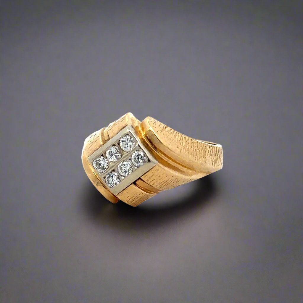 Diagonal view of ring