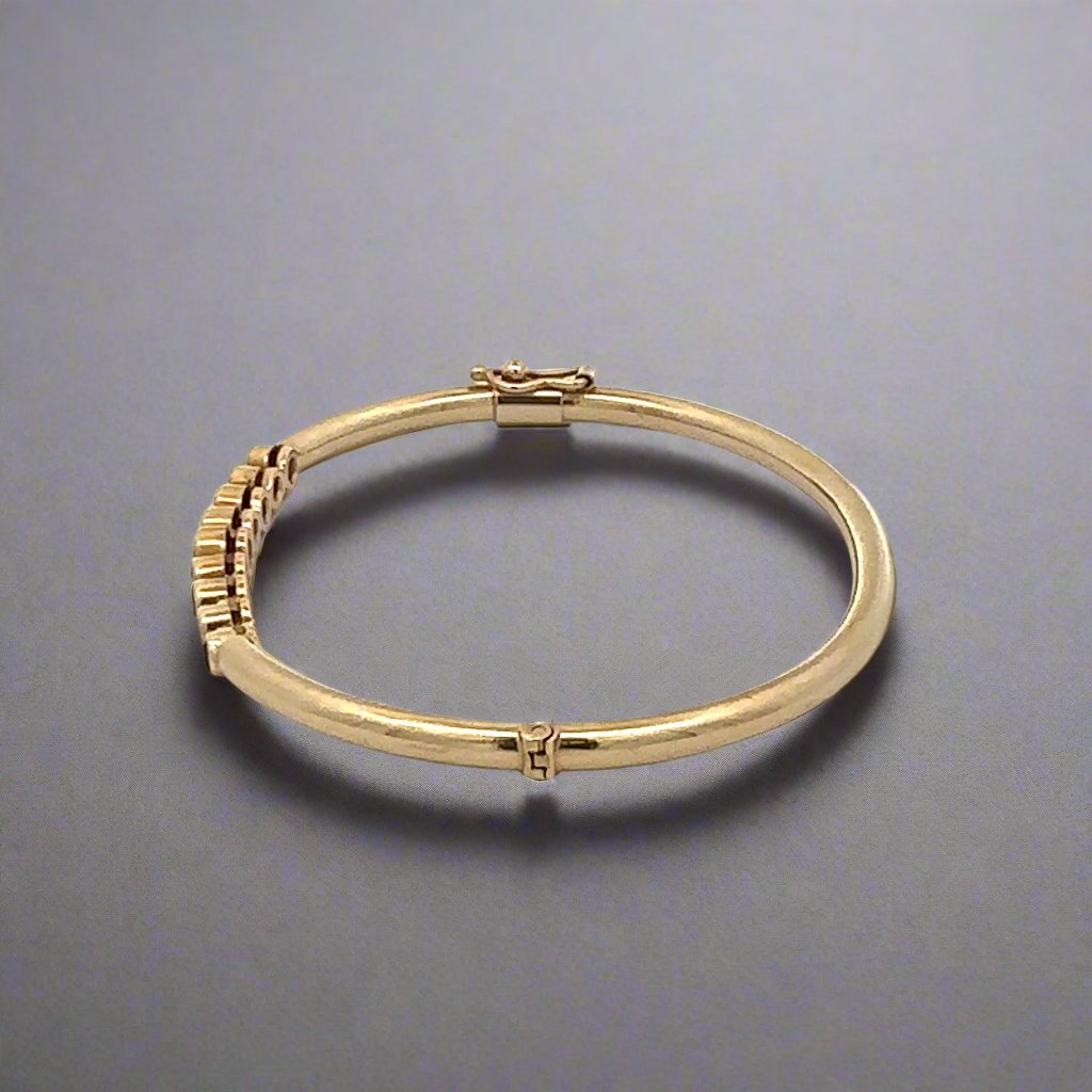 Side of bracelet