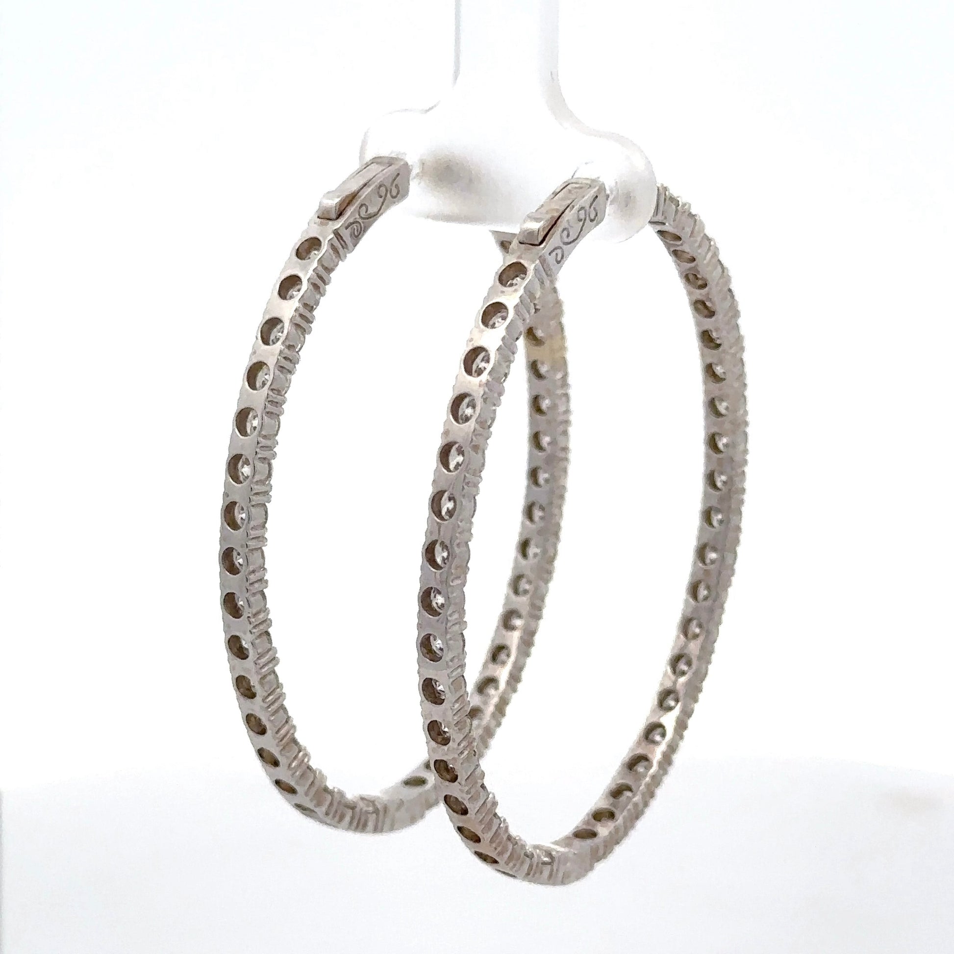 Back of white gold hoops
