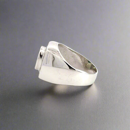 Side of ring with scratches + polish marks 