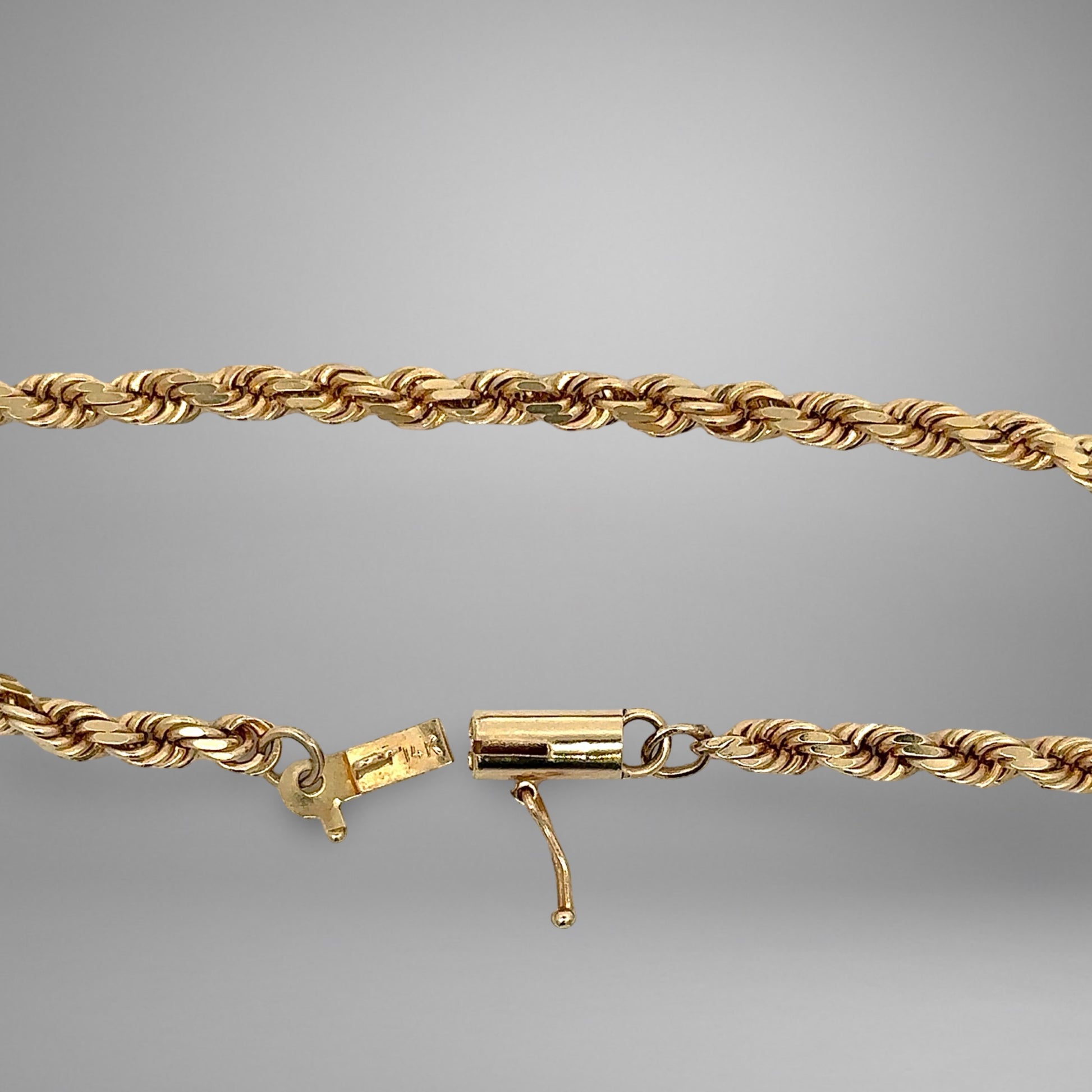 Barrel clasp with 14K stamp