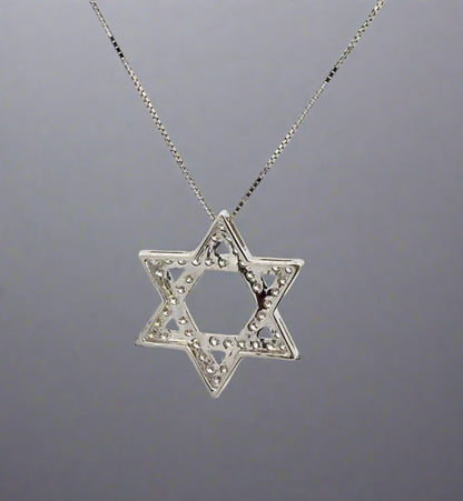 back of white gold star necklace