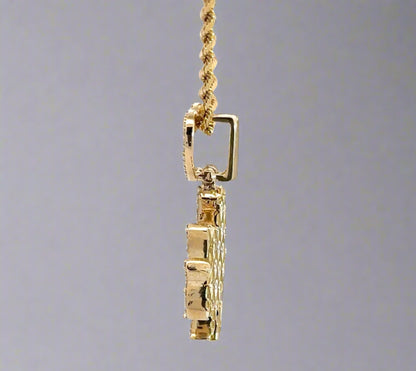 Side of pendant and rope chain