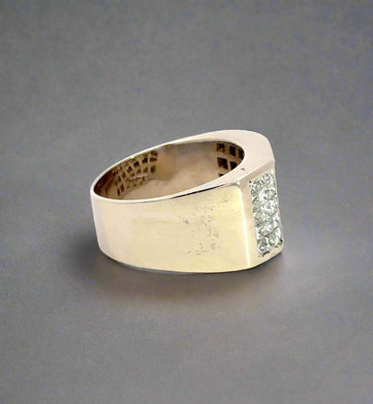 side of white gold ring with scratches on the gold