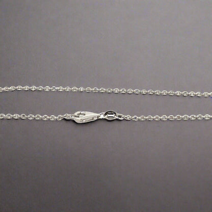 lobster clasp with 14K stamp and close up of link chain