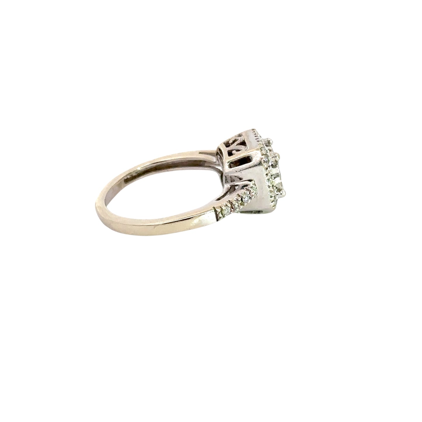 Side of ring with round diamonds on side