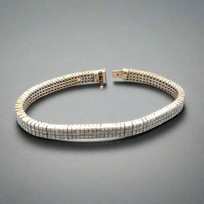 Diamond tennis bracelet flat showing full tennis bracelet