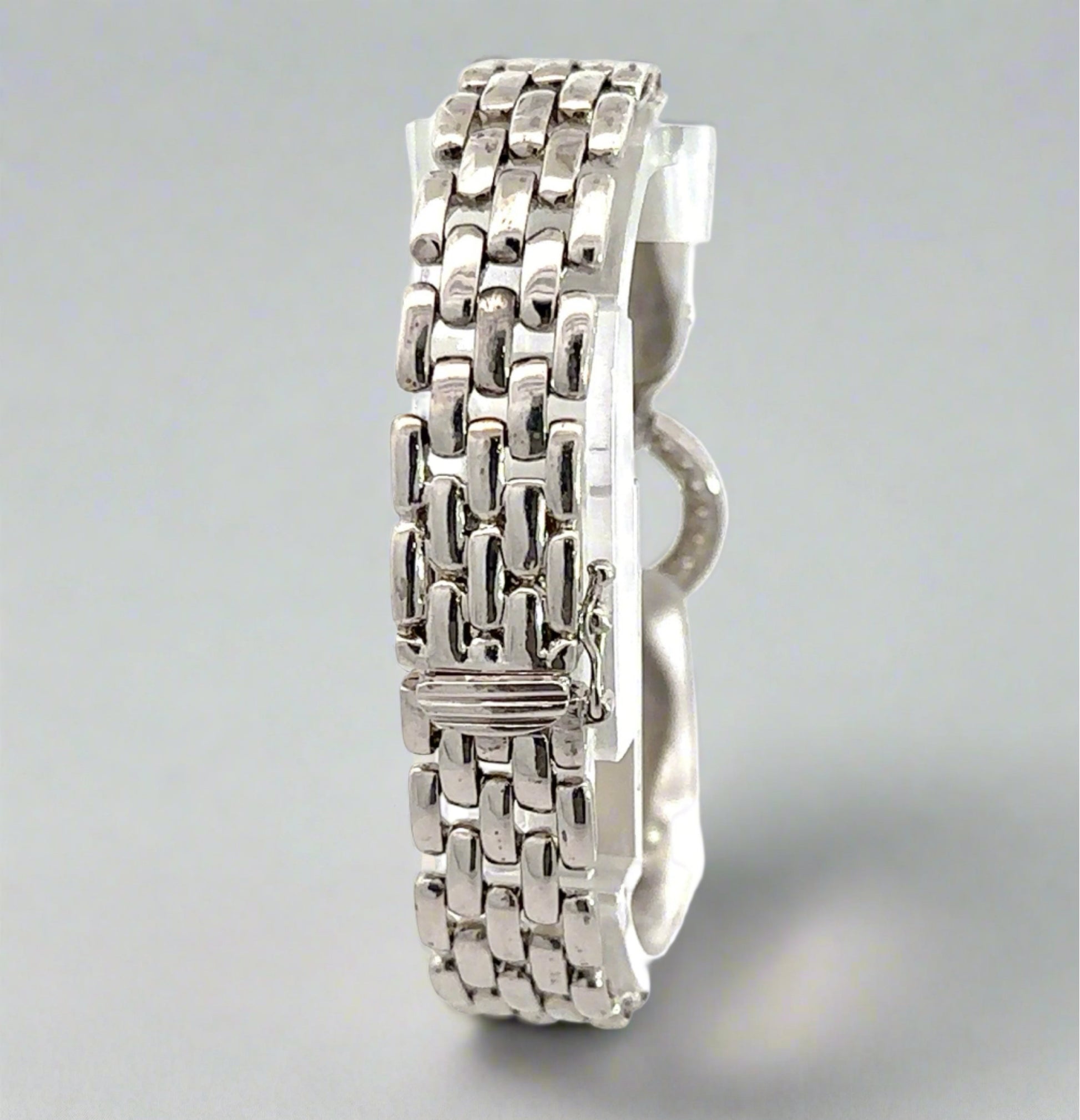 Back of white gold link style bracelet