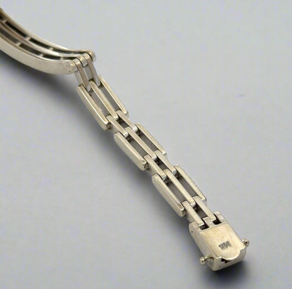 14K stamp on back of clasp