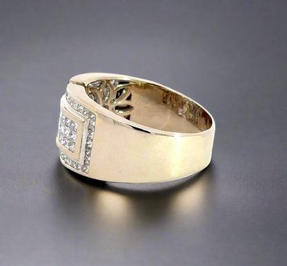 Side of ring with faint polish marks