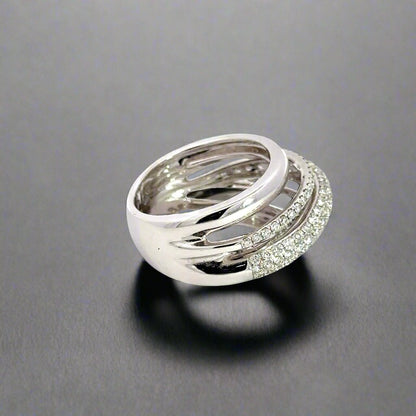 Side of diamond ring
