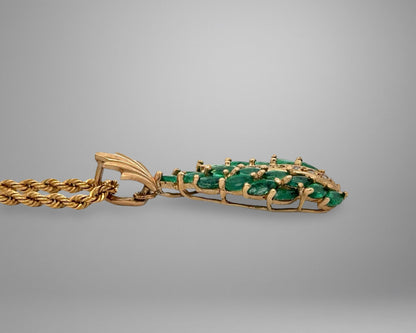Side of yellow gold necklace