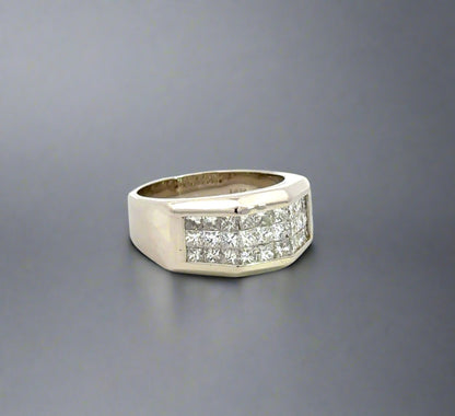 Diagonal view of white gold band ring with 3 rows of princess-cut diamonds