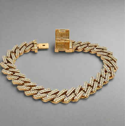 Front of bracelet with open clasp