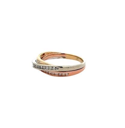 Side view of ring